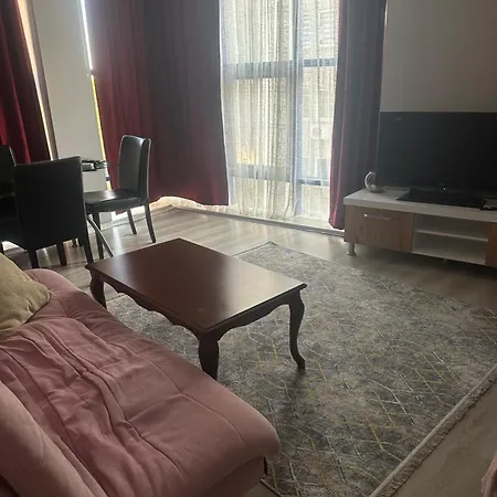 Flat דירה *